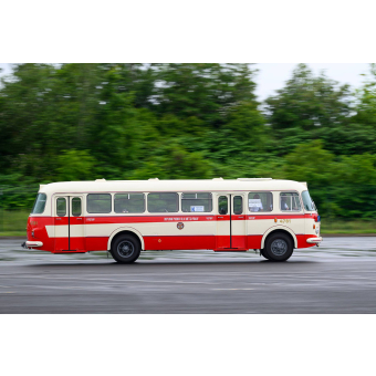Historickým autobusem Škoda 706 RTO na Tankový den v Lešanech