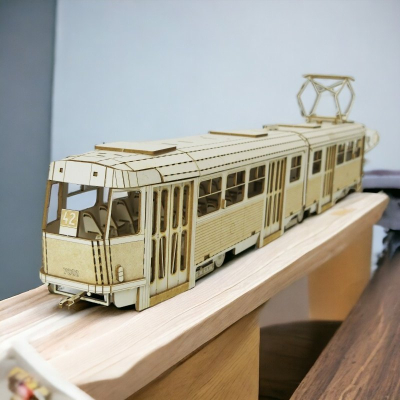                             Kartonový model tramvaj ČKD Tatra K2 (stavebnice)                        