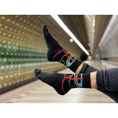                             Ponožky se schématem pražského metra                        