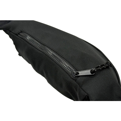                             Ledvinka / crossbody s logem metra a tras                        