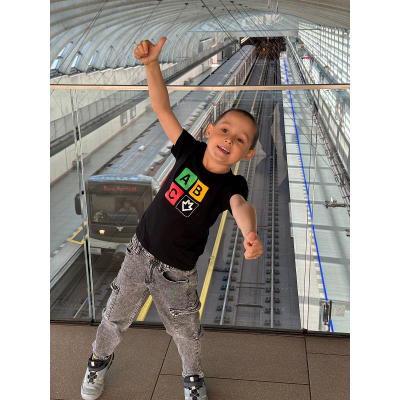                             Dětské triko s logem metra a tras A, B, C | černé                        