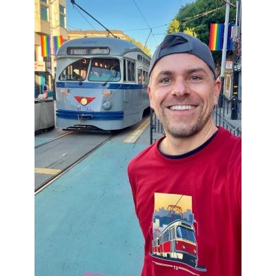 Bordó triko tramvaj ČKD Tatra T3 (barevný potisk)                    