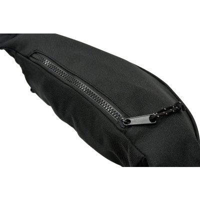Ledvinka / crossbody s logem metra a tras