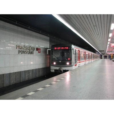 Zážitková exkurze a jízda „30 let od příjezdu první prototypové soupravy 81-71M“