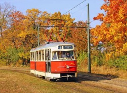 Taška přes rameno s tramvají Tatra T2